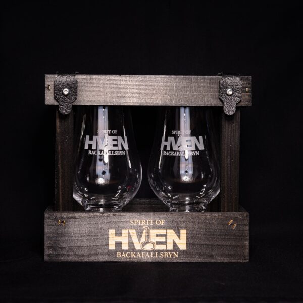 Whisky set in a wooden box