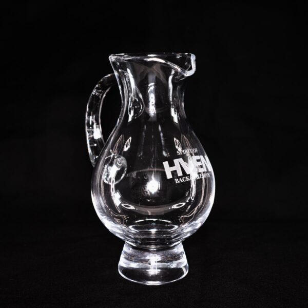 Glass carafe